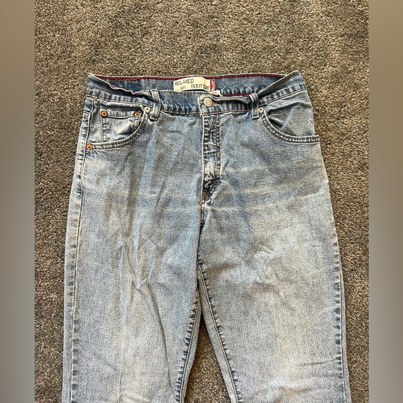 Levi’s 550 Light Wash, Relaxed Bootcut Jeans - Picture 2 of 10